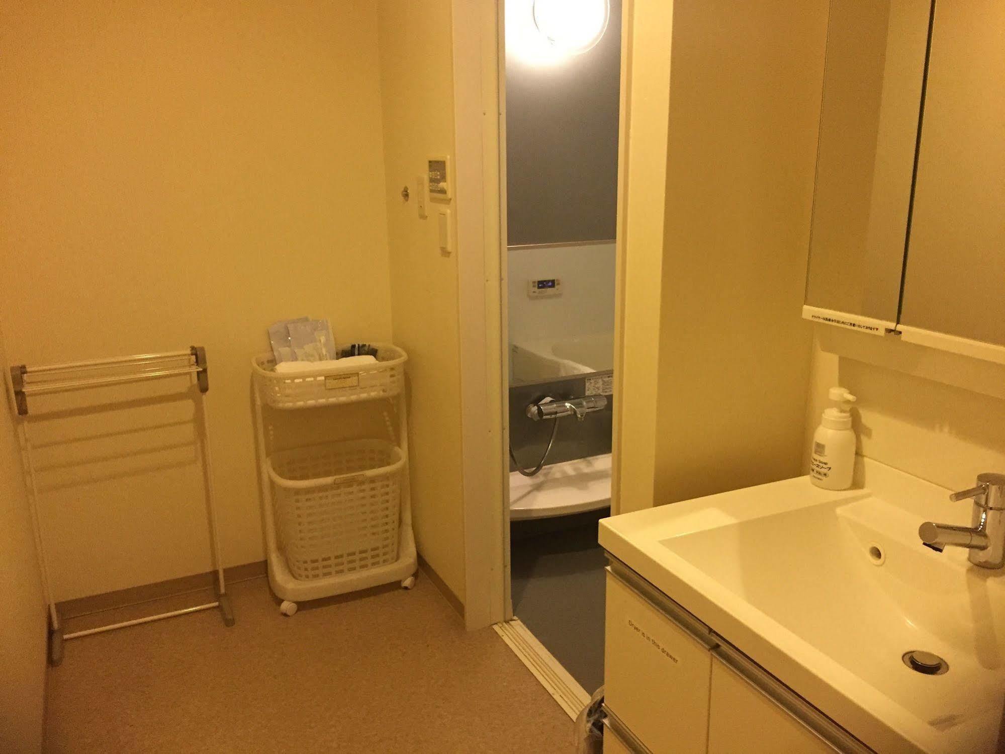 Plaza Fuyo Hotel Fukuoka  Bagian luar foto