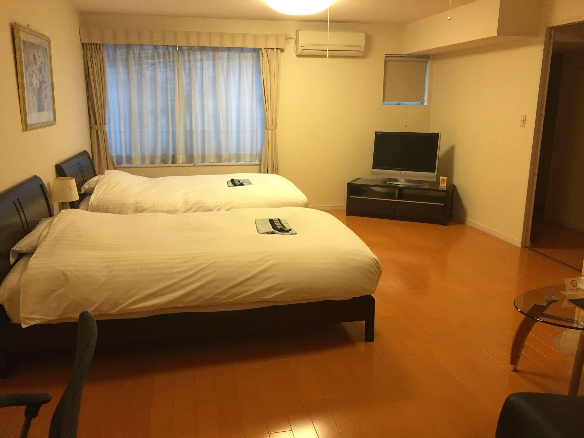 Plaza Fuyo Hotel Fukuoka  Bagian luar foto
